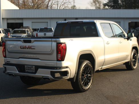 Used 2022 GMC Sierra 1500 Elevation w/ Preferred Package AWD/4WD image 7
