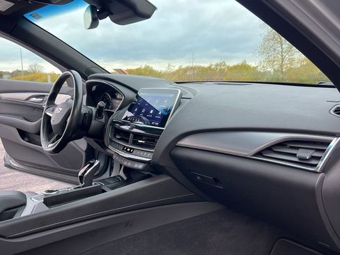 Used 2023 Cadillac CT5 Luxury image 28