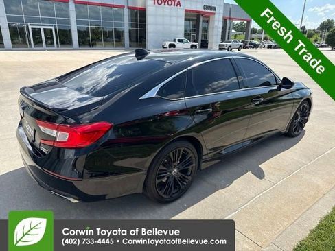 Used 2021 Honda Accord Sport Special Edition image 3