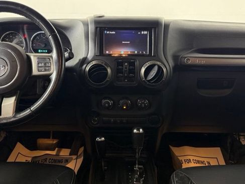 Used 2018 Jeep Wrangler Unlimited Sport AWD/4WD image 21