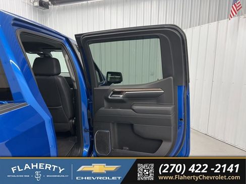 Used 2022 Chevrolet Silverado 1500 RST w/ RST All Star Premium Package AWD/4WD image 12