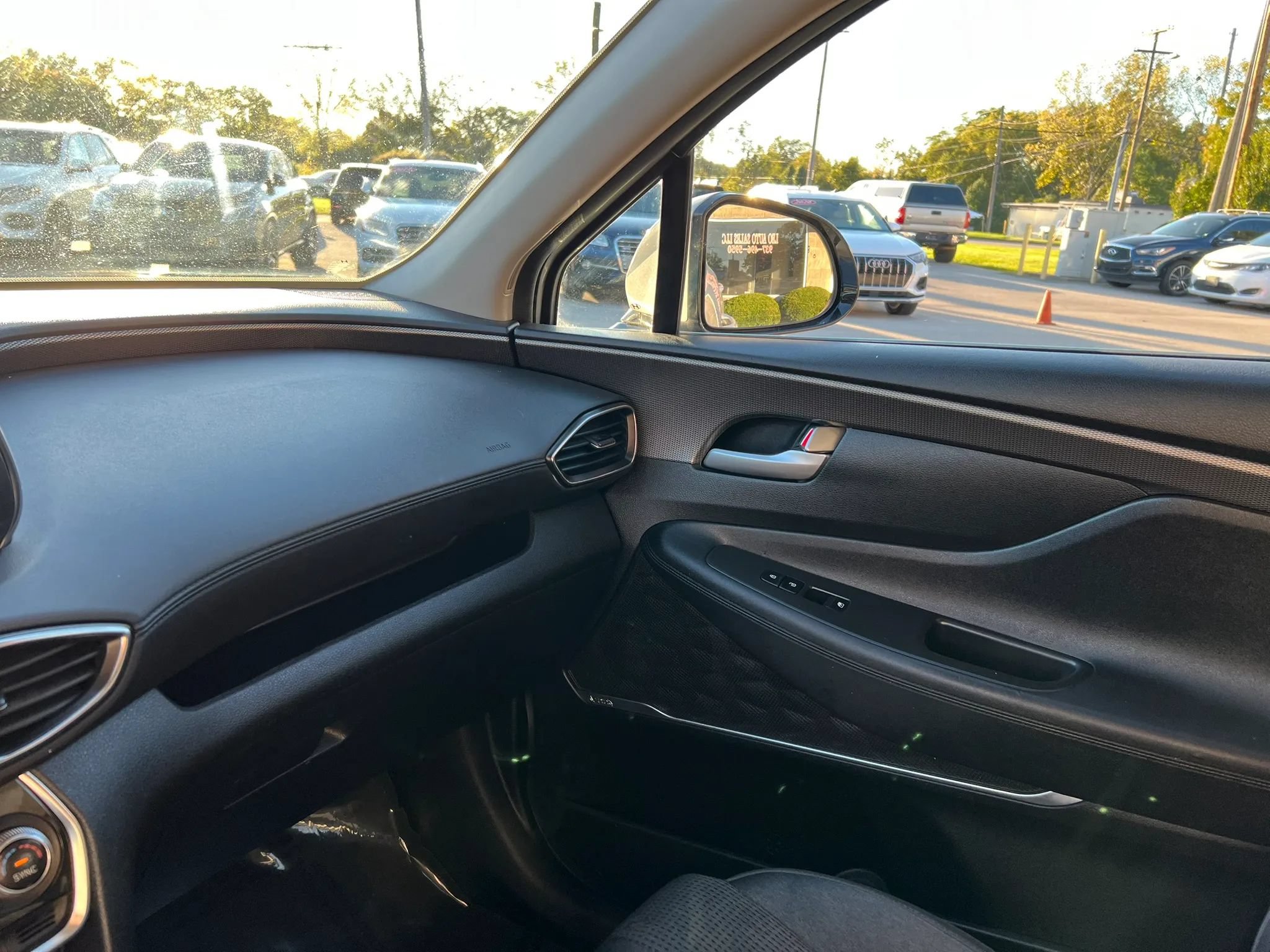 Used 2019 Hyundai Santa Fe SEL AWD/4WD image 19