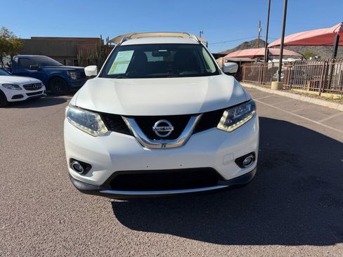 Used 2015 Nissan Rogue SL image 2