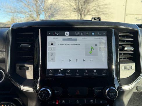 Used 2024 RAM 1500 Laramie image 18