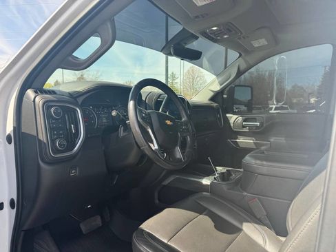 Used 2020 Chevrolet Silverado 3500 LTZ w/ LTZ Plus Package image 11