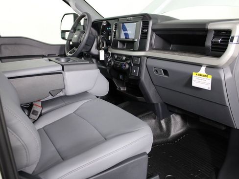 Used 2026 Ford F550 4x4 Regular Cab Super Duty w/ XL Chrome Package image 24