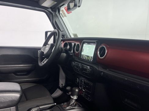 Certified 2023 Jeep Wrangler Unlimited Rubicon image 34