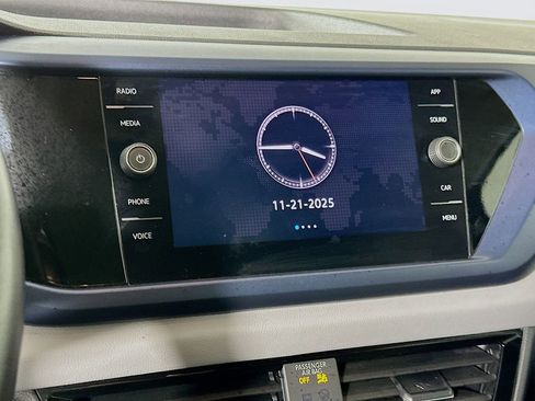 Used 2022 Volkswagen Taos SE image 20