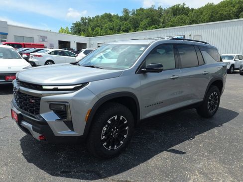 New 2026 Chevrolet Traverse Z71 w/ Driver Confidence Package AWD/4WD image 4