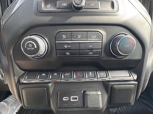 Used 2025 Chevrolet Silverado 1500 W/T image 16