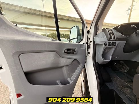 Used 2019 Ford Transit 250 130 Low Roof w/ Exterior Upgrade Package RWD image 23