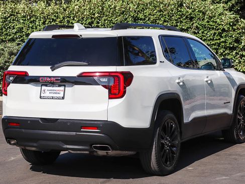 Used 2023 GMC Acadia SLT w/ Elevation Edition FWD image 6