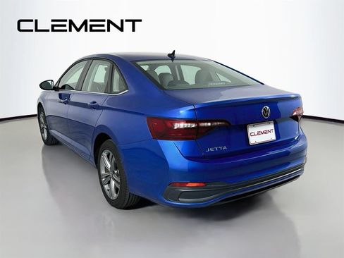 Used 2023 Volkswagen Jetta SE FWD image 10