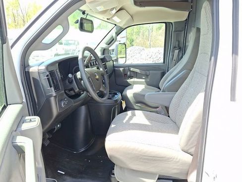 New 2026 Chevrolet Express 4500 w/ Power Convenience Package RWD image 5