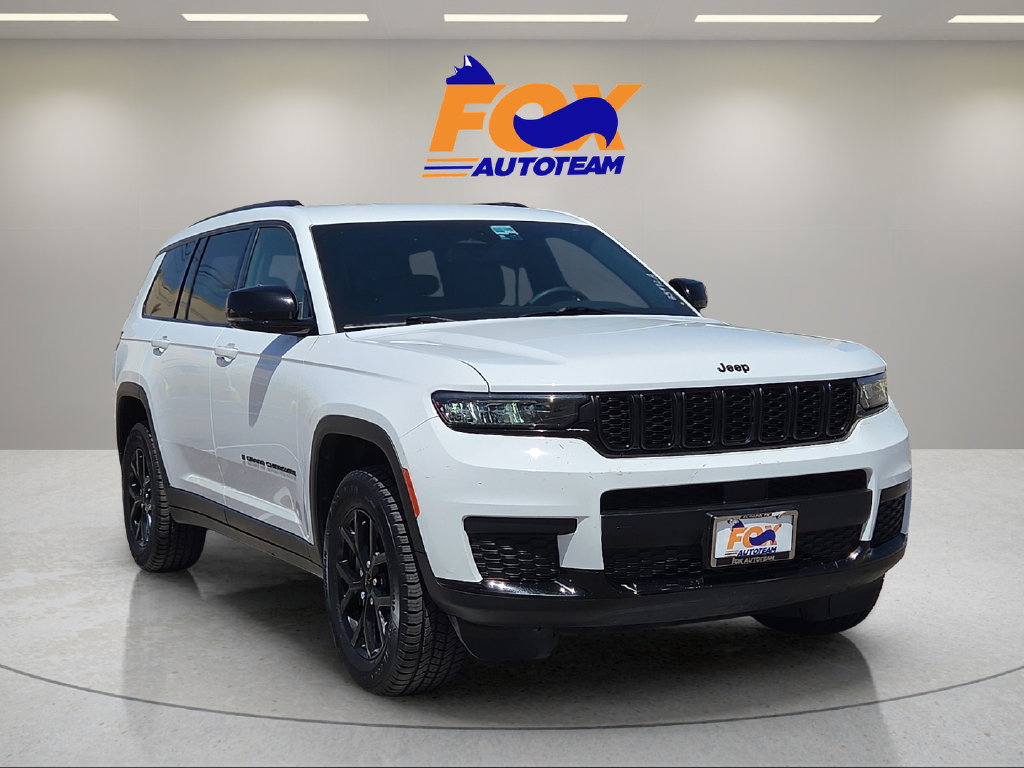 Used 2024 Jeep Grand Cherokee L Laredo RWD image 6