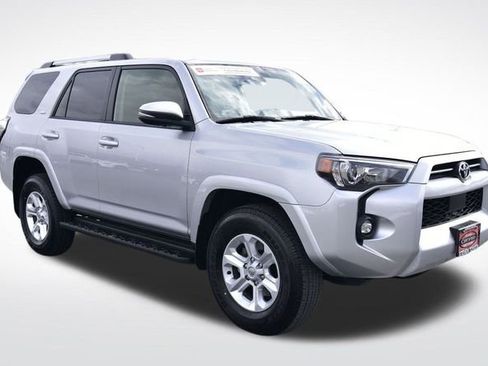 Certified 2024 Toyota 4Runner SR5 Premium image 6