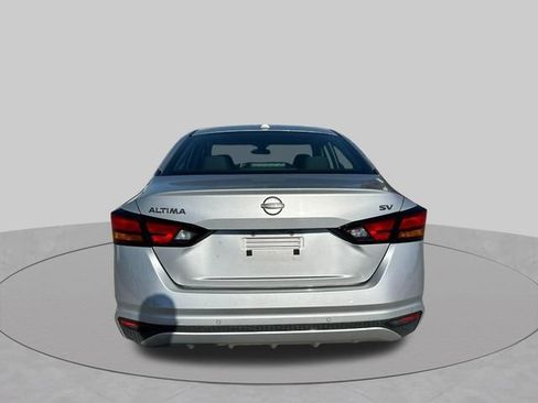 Used 2024 Nissan Altima 2.5 SV FWD image 4