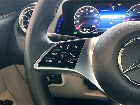 Used 2025 Mercedes-Benz GLB 250 250 image 14