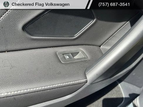 Used 2024 Volkswagen Tiguan SE R-Line AWD/4WD image 26