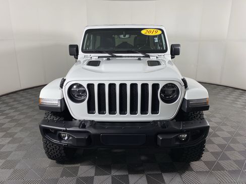 Used 2019 Jeep Wrangler Unlimited Sahara w/ Quick Order Package 24M Moab AWD/4WD image 12