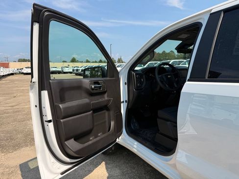 New 2026 Chevrolet Silverado 1500 W/T w/ WT Value Package AWD/4WD image 11