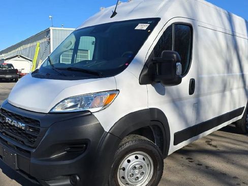 Used 2023 RAM ProMaster 2500 FWD image 1