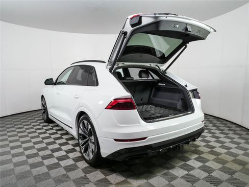Used 2026 Audi Q8 Premium Plus AWD/4WD image 34