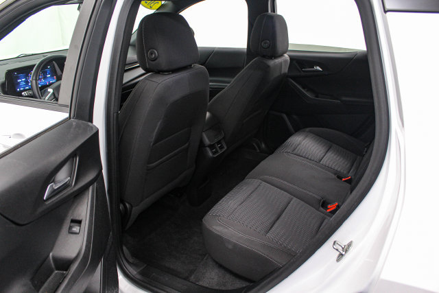 Used 2025 Chevrolet Equinox LT w/ Safety and Technology Package AWD/4WD image 11