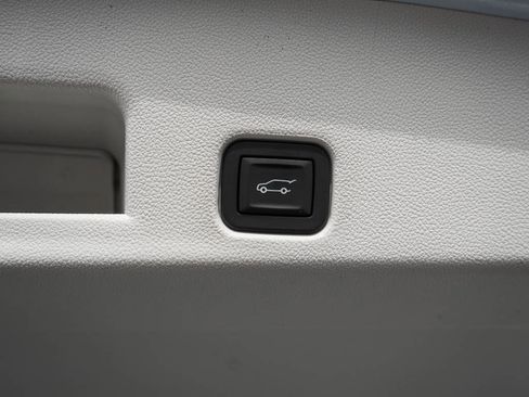 New 2026 GMC Acadia Denali w/ Super Cruise Package image 10