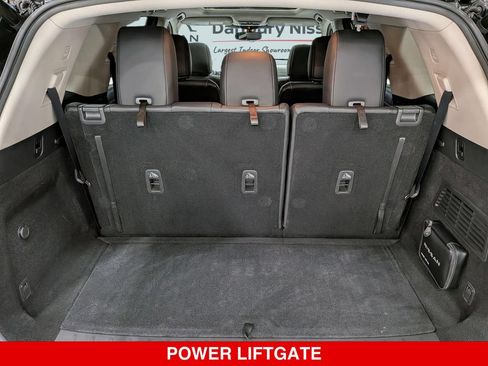 Certified 2022 Nissan Pathfinder Platinum w/ Cargo Package AWD/4WD image 33