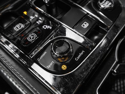 Used 2012 Bentley Mulsanne w/ Premiere Specification Pkg image 76