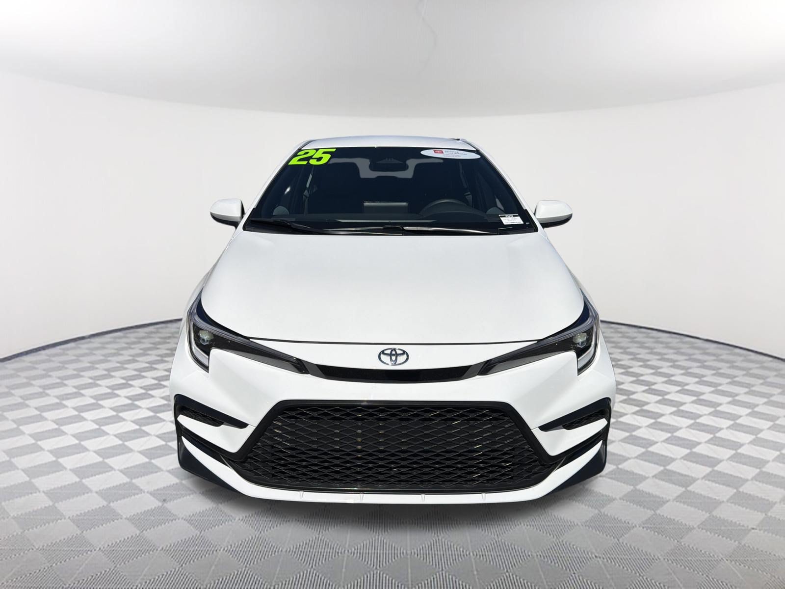 Certified 2025 Toyota Corolla SE FWD image 2