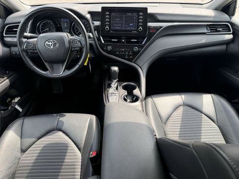 Used 2024 Toyota Camry SE FWD image 14