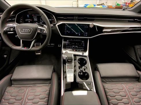 Used 2026 Audi RS 6 performance image 14