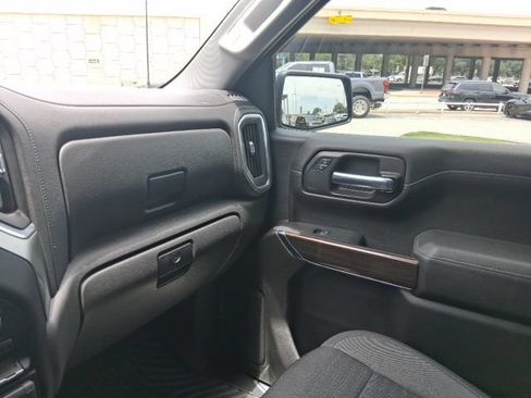 Used 2021 Chevrolet Silverado 1500 LT w/ Texas Edition Plus RWD image 9