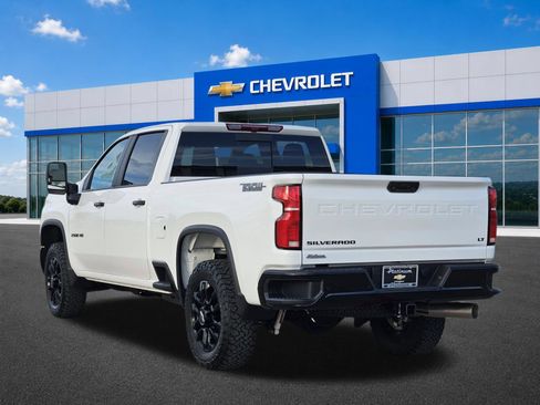 New 2026 Chevrolet Silverado 2500 LT w/ Trail Boss Package AWD/4WD image 4
