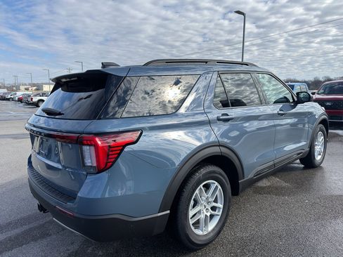 New 2026 Ford Explorer Active w/ Active Comfort Package image 5