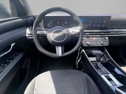 Used 2025 Hyundai Tucson SE FWD image 7