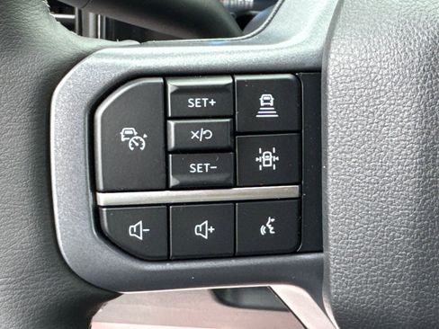 New 2026 Ford F250 Lariat w/ Black Appearance Package image 25