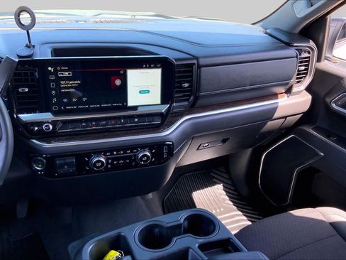 Used 2025 GMC Sierra 1500 Elevation RWD image 7