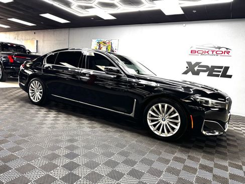 Used 2022 BMW 740i RWD image 2