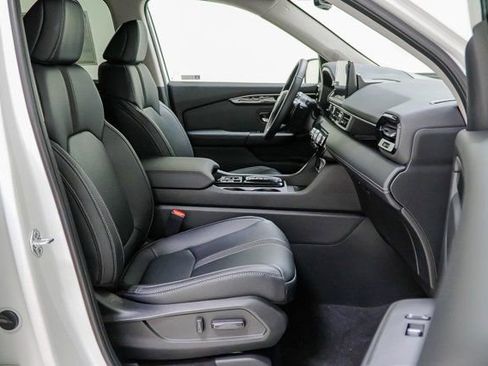 New 2025 Honda Pilot EX-L image 32