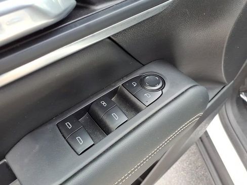Used 2025 GMC Terrain Elevation AWD/4WD image 11