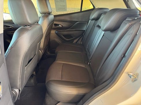 Used 2020 Buick Encore Preferred image 18