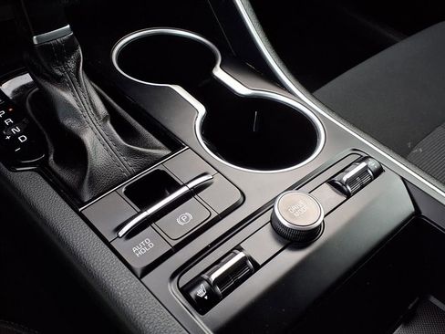 Used 2021 Kia K5 LXS image 7