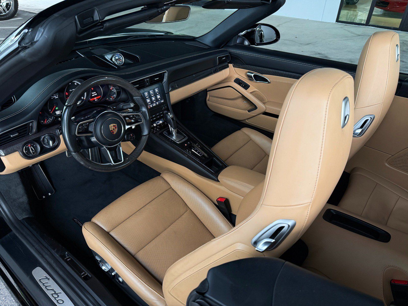 Used 2019 Porsche 911 4 Cabriolet AWD/4WD image 23