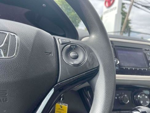 Used 2021 Honda HR-V LX image 23