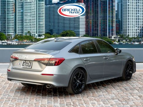 Used 2024 Honda Civic Sport image 5