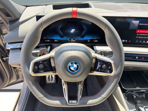 New 2026 BMW i5 M60 AWD/4WD image 22