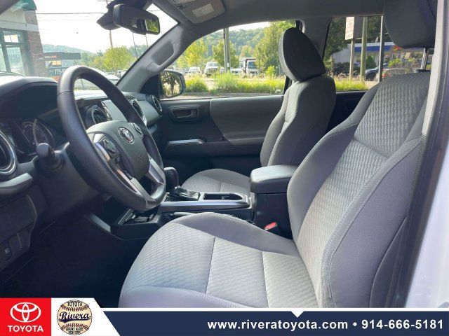 Used 2023 Toyota Tacoma SR5 AWD/4WD image 16